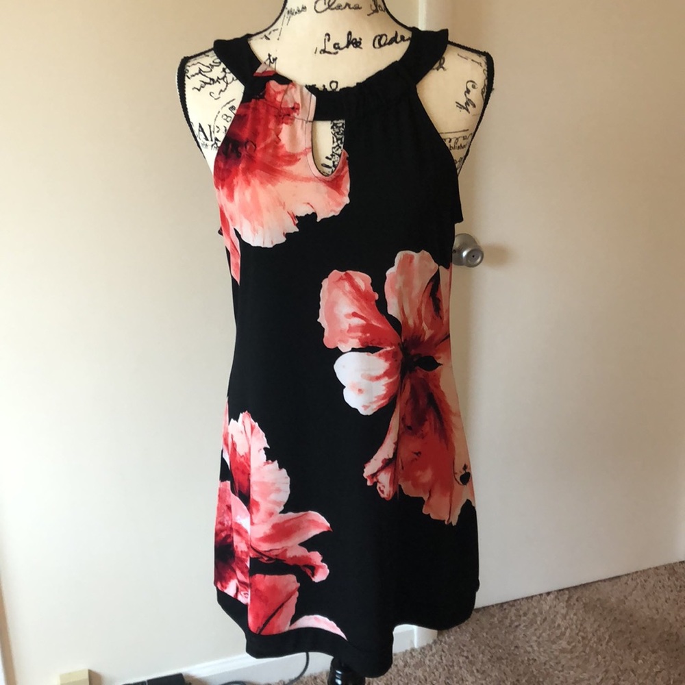 WHBM floral sleeveless blouse